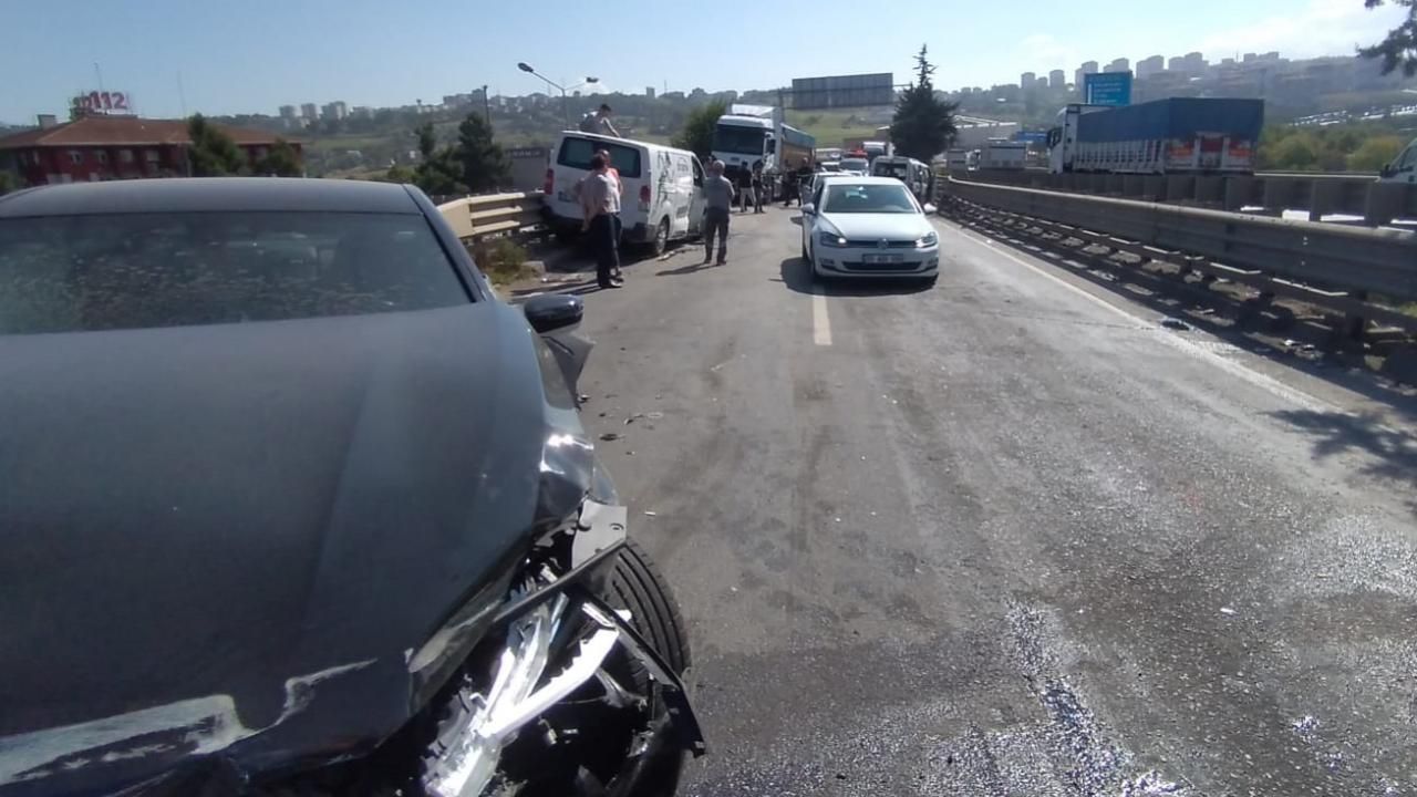 Samsun'da zincirleme trafik kazası: 2 kişi yaralandı