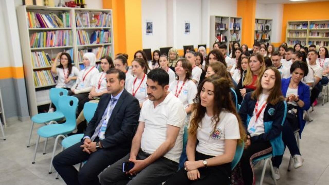 TRT ve TMV'den Arnavutluk'ta gençlere gazetecilik eğitimi