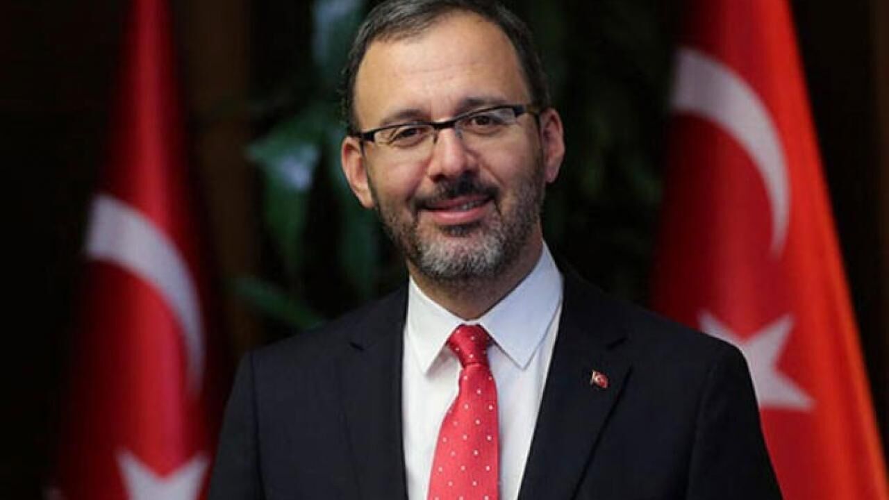 Bakan Kasapoğlu'ndan özel sporcular için tebrik mesajı