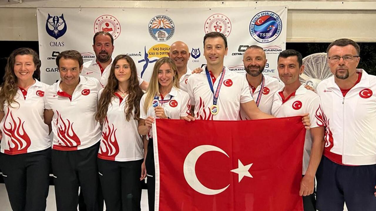 Şahika Ercümen, Türkiye rekoru kırdı