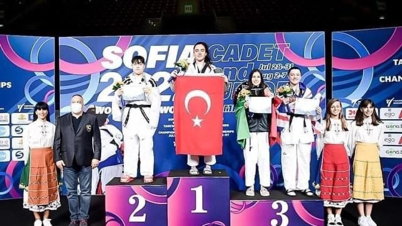 Sude Yaren Uzunçavdar Dünya şampiyonu oldu