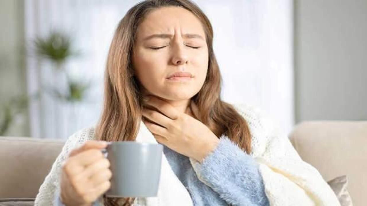 Geçmeyen boğaz ağrısının nedenleri! Sürekli tekrarlayan boğaz ağrısına ne iyi gelir?