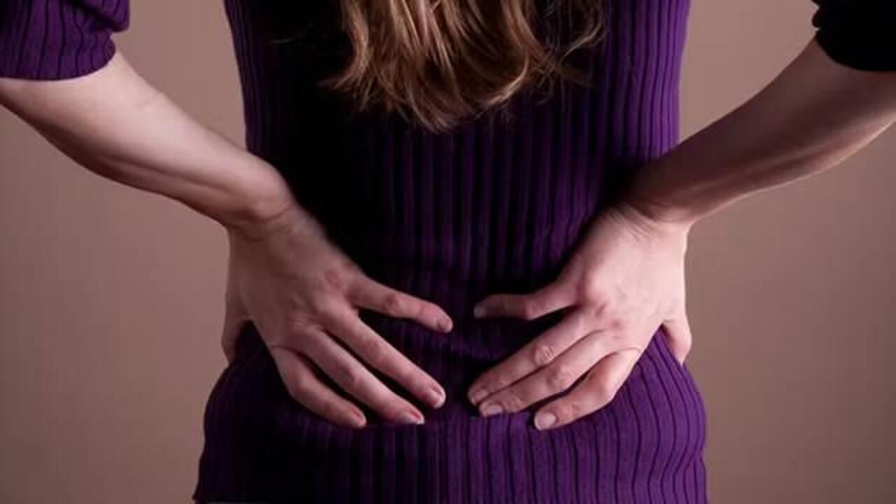 Sırt ağrısına ne iyi gelir? Sırt ortasına vuran ağrı için 5 etkili egzersiz!