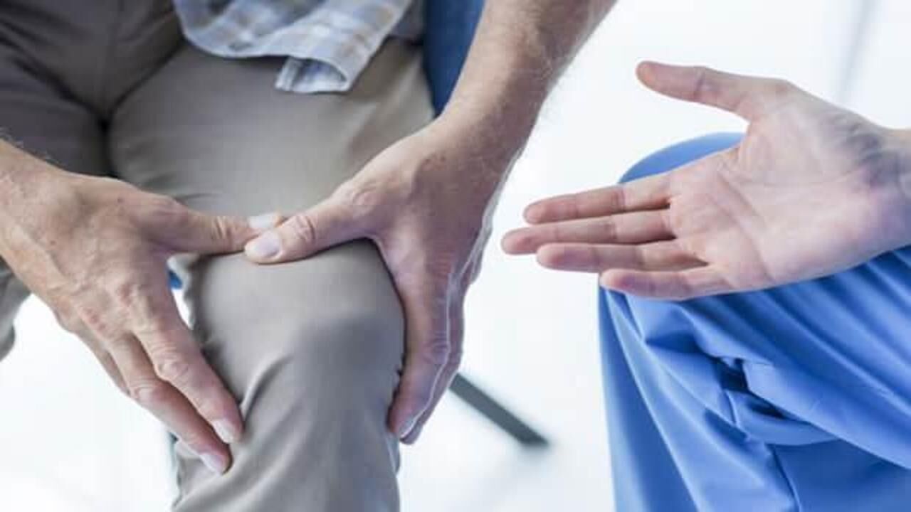 Eklem ve iskelet ağrıları ofis çalışanlarında görülüyor: Eklem ağrılarına ne iyi gelir?