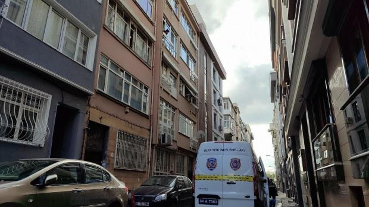 Bakırköy’de yaşayan emekli albay evinde ölü bulundu
