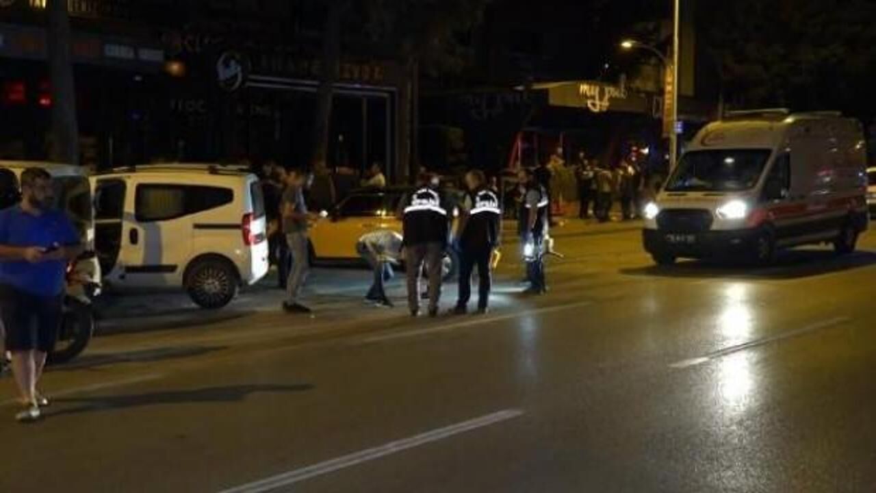 Bursa'da eğlence mekanı girişinde silahlı çatışma; 1 ölü, 3 yaralı
