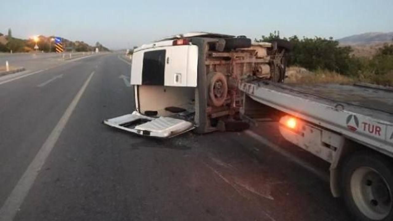 Çorum'da cenaze yolunda kaza: 1'i çocuk 10 yaralı