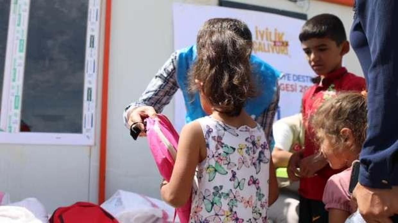 Deprem bölgesine 7 bin teknolojik hediye