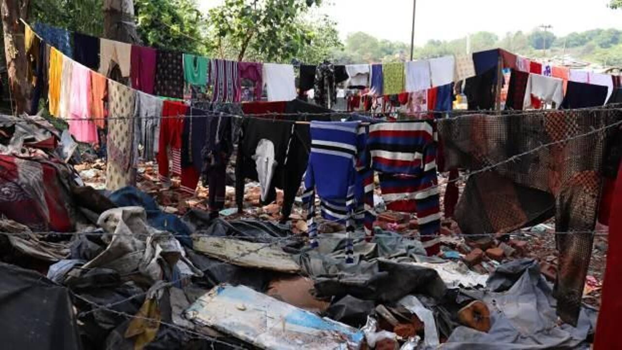 Hindistan G20 öncesi gecekondu mahallelerini temizliyor