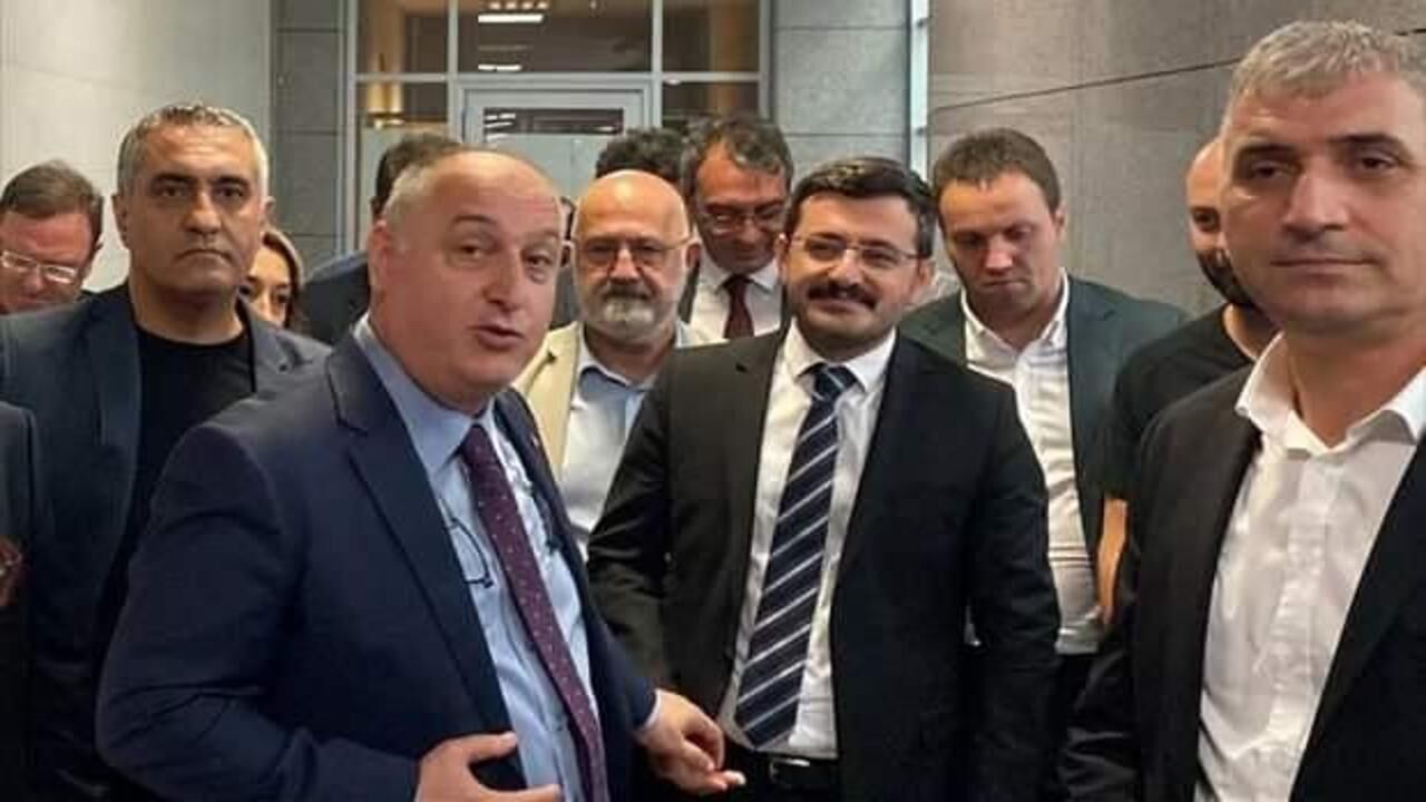 İBB yöneticisinin "örgüte yardım" davasında karar!