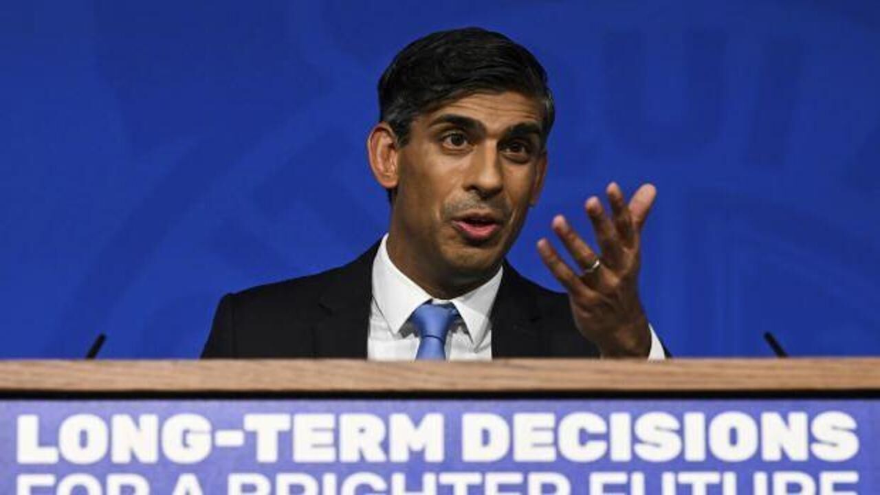 İngiltere benzinle ve gazla çalışan araçları yasaklıyor: Rishı Sunak son tarihi verdi!