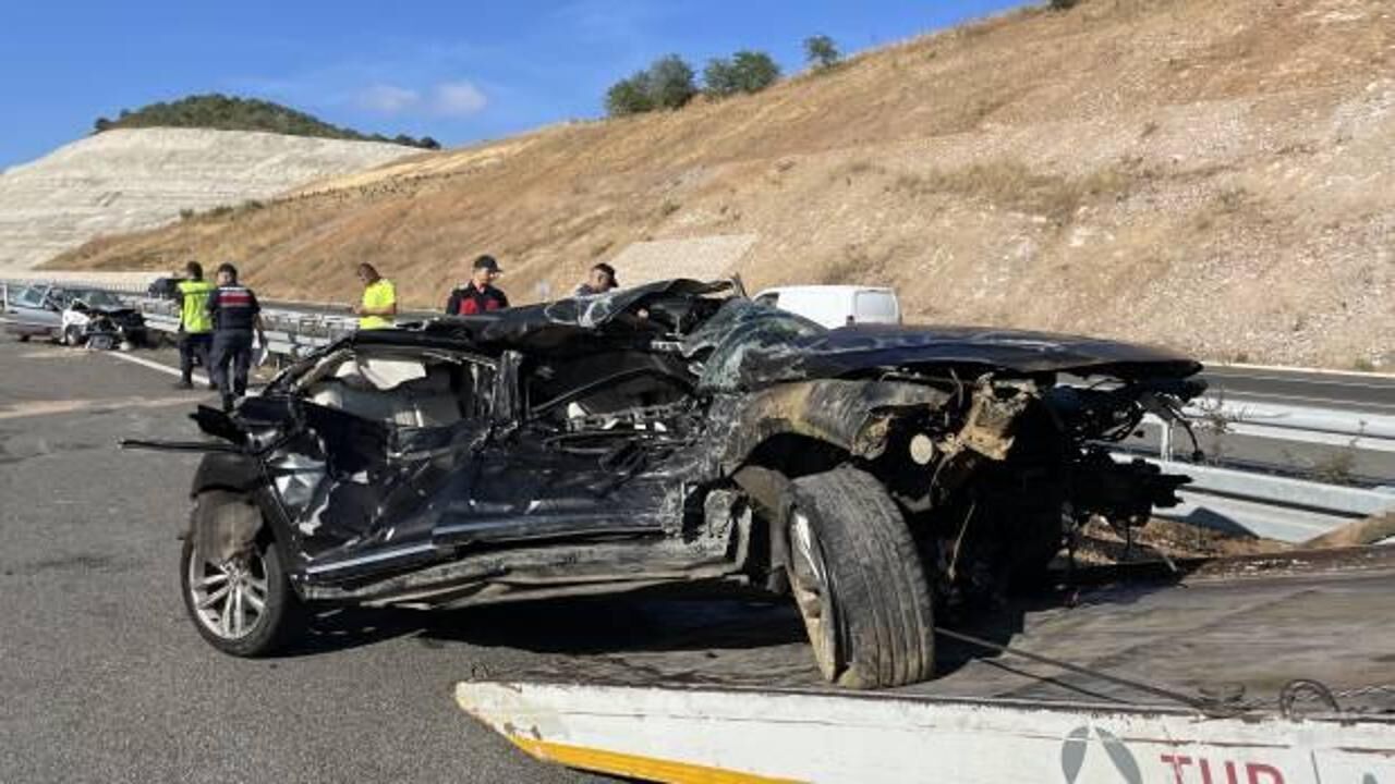 İstanbul-İzmir Otoyolu'nda feci kaza: 2 ölü, 7 yaralı!