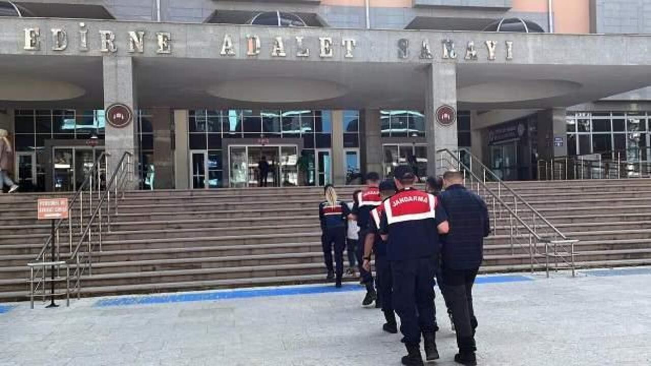 Yunanistan'a kaçarken yakalanan 8 FETÖ şüphelisi tutuklandı