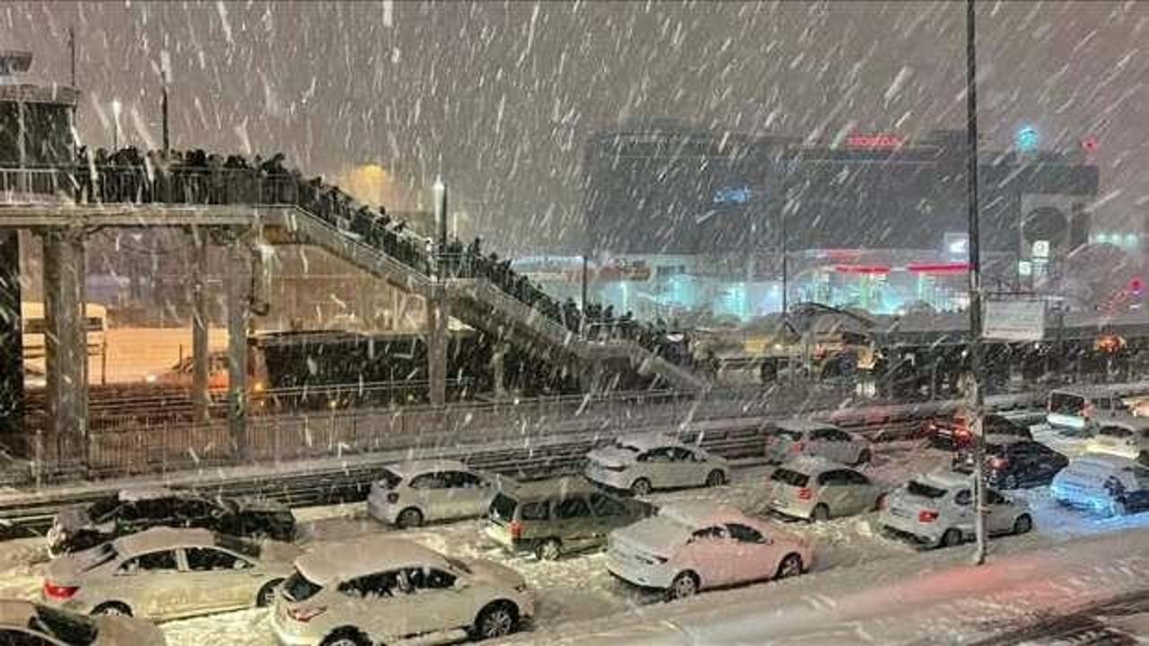 Lapa lapa kar yağışı için tarih verildi! İstanbul'a ne zaman gelecek?
