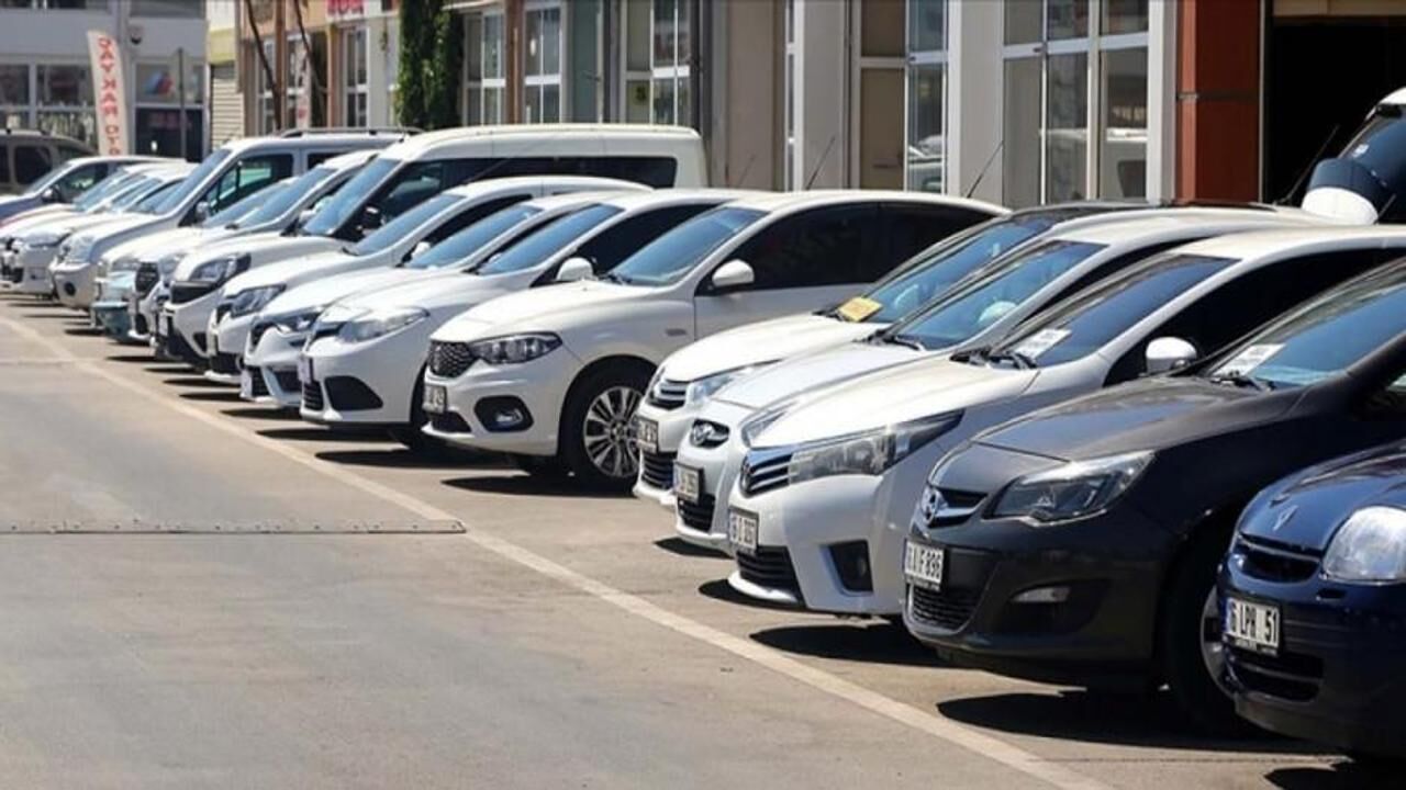 Otomobil fiyatlarında iki yıl sonra bir ilk!