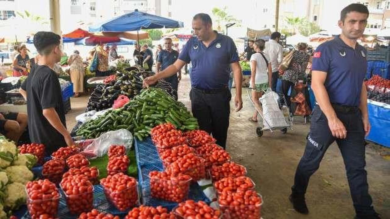 Pazarda bağırarak satışa ceza geldi: Artık o sözler yasak!