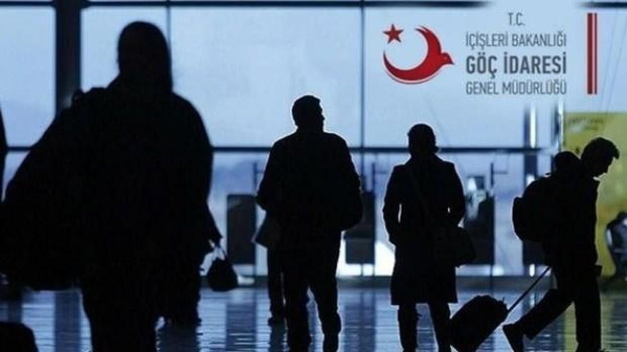 Çanakkale açıklarında 46 düzensiz göçmen kurtarıldı