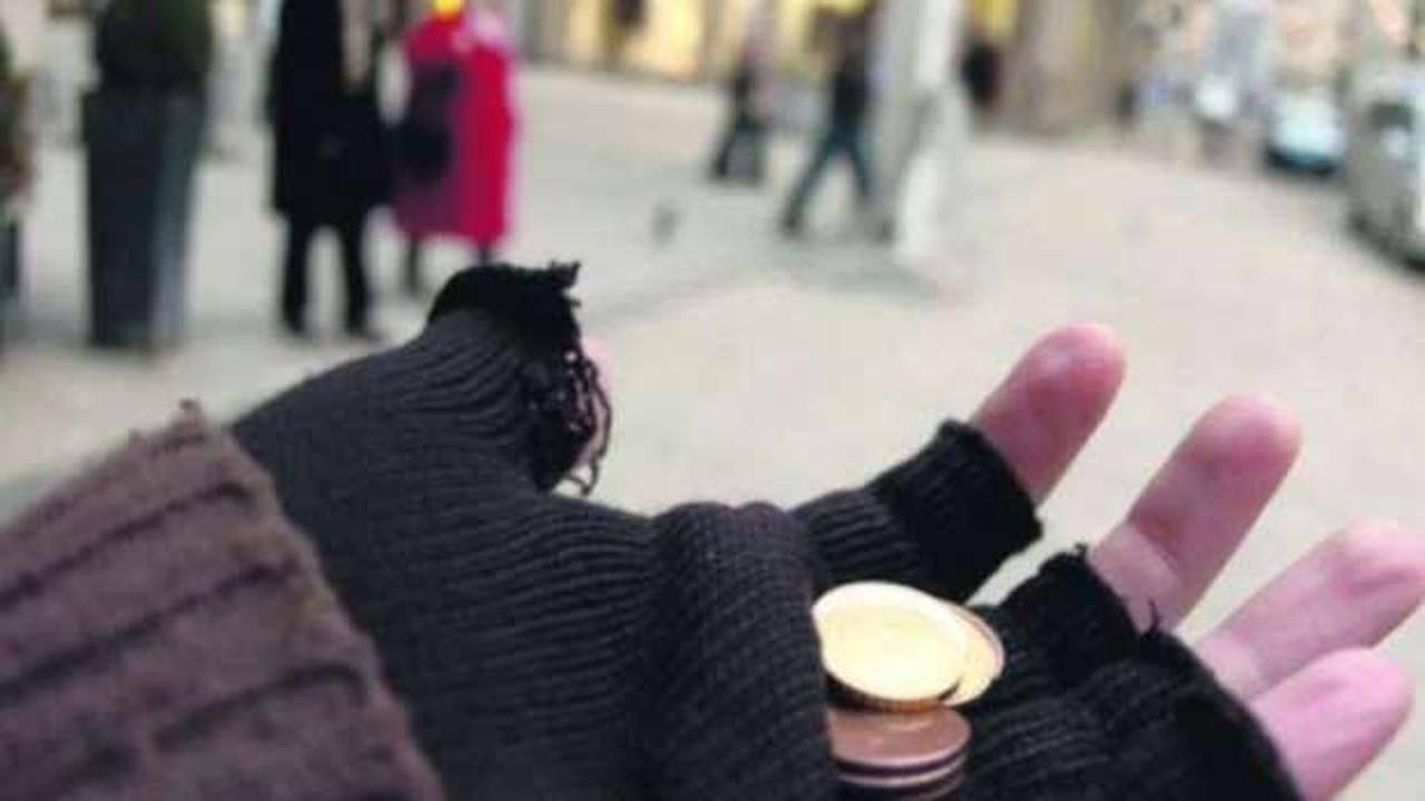 Valilikten karar: Dilencilere para vermek yasaklandı