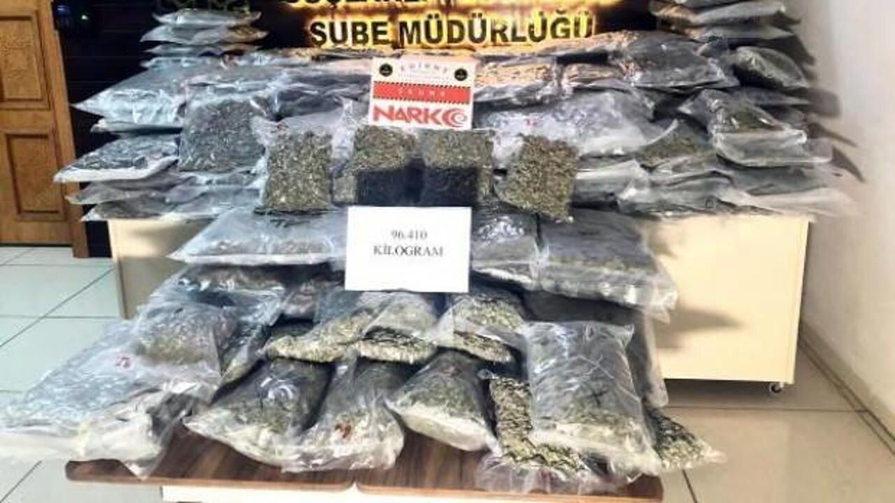 Yakalanacağını anlayınca TIR'daki uyuşturucuyu konteynere atan sanığa 19 yıl hapis