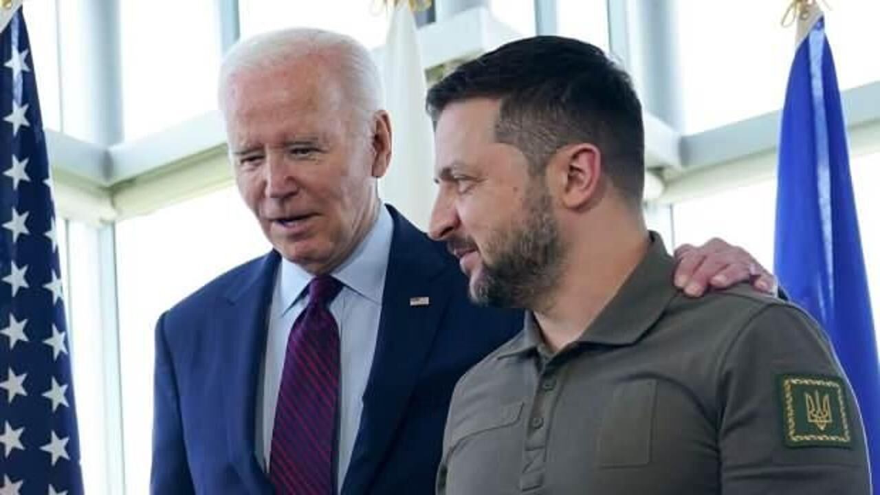 Zelenski'ye çifte şok: ABD ve Slovakya'dan kötü haber