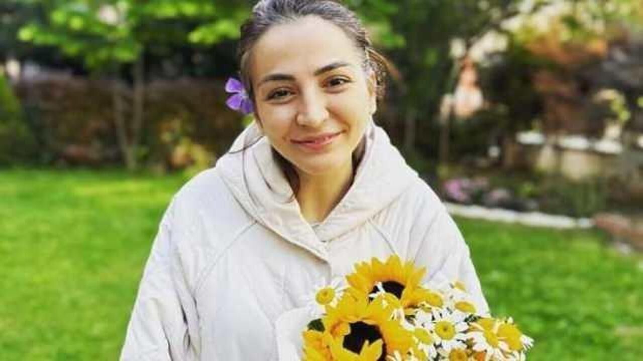 Ayşenur Parlak'tan acı haber! Hayatını kaybetti