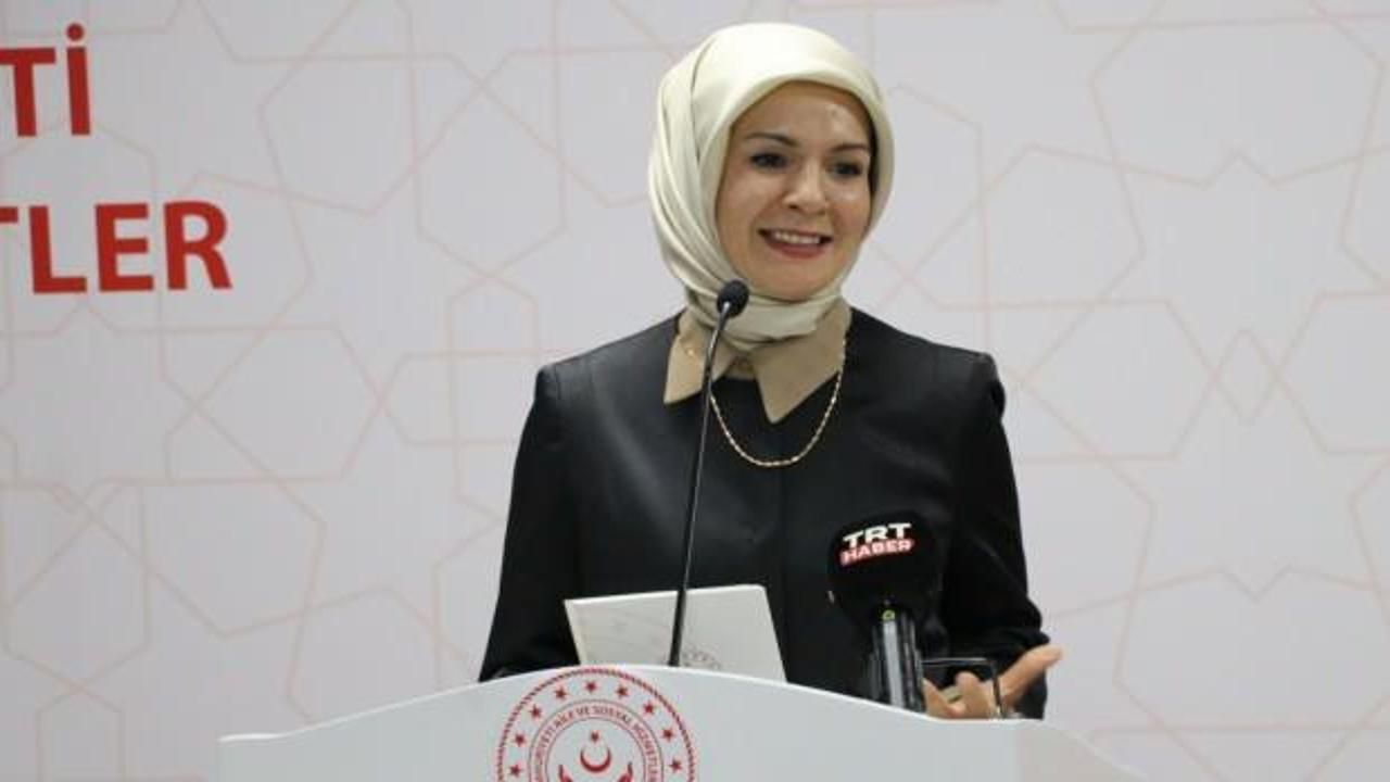 Bakan Göktaş'tan sanatçı Zerrin Özer'e ziyaret