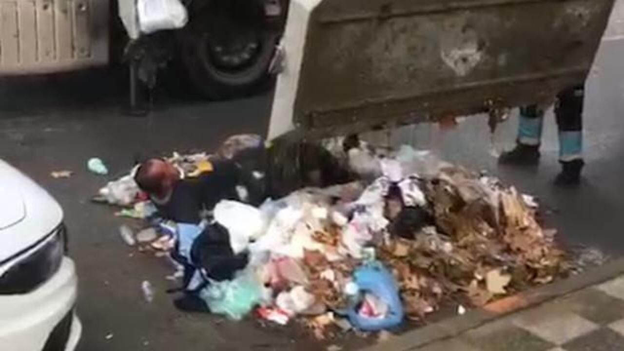 Kadıköy'de akılalmaz olay: 2 gün boyunca çöp konteynerinde kaldı