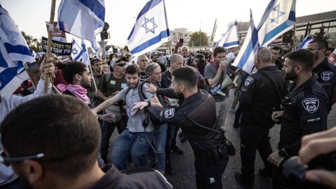 Savaşta yakınlarını kaybeden İsrailliler Netanyahu'nun istifası için çadır kurdu