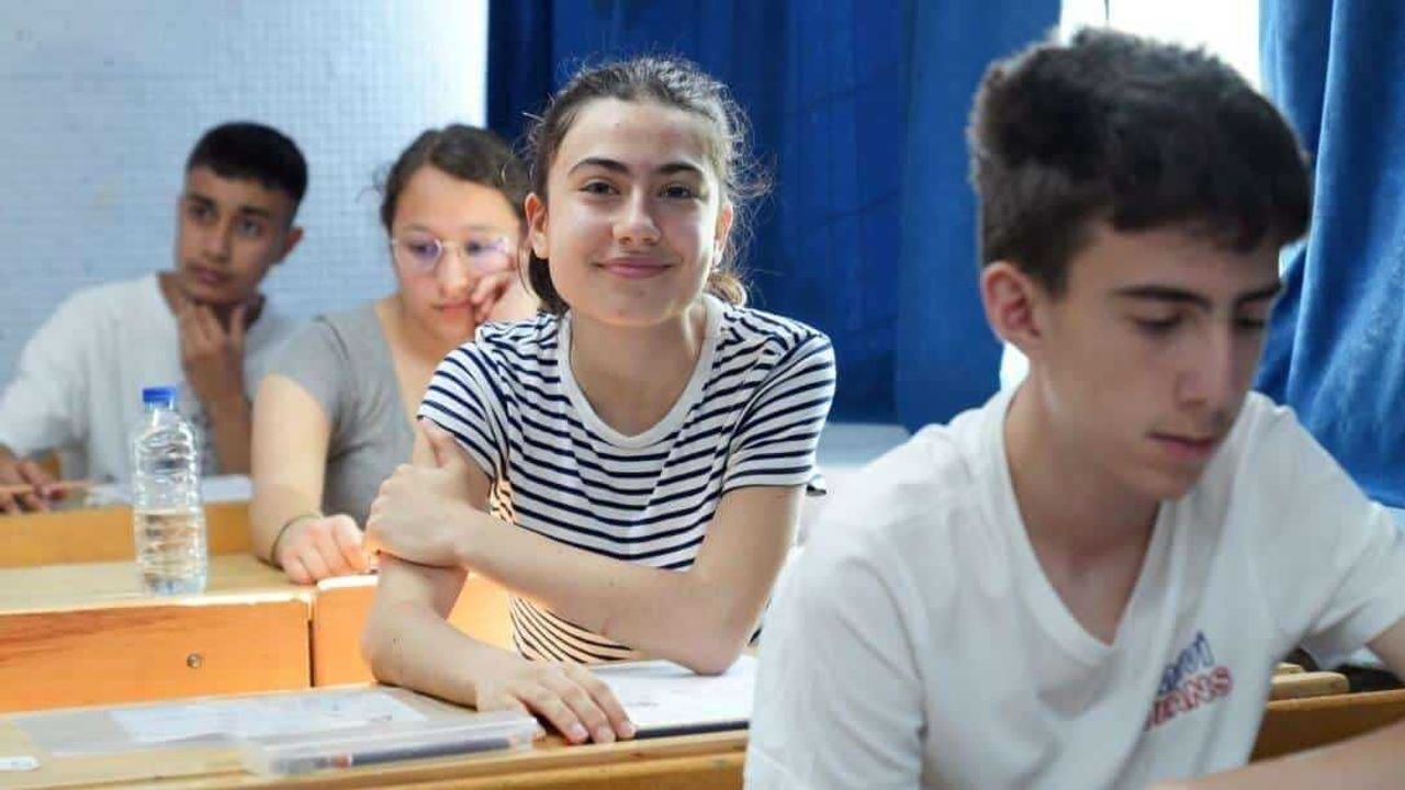 Van'da 19 bin 200 Öğrencinin Katıldığı LGS Tamamlandı 