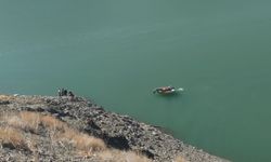 Van Gürpınar'da Zernek Barajı’na araç düştü, arama kurtarma başlatıldı