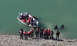 Van Gürpınar'da Zernek Barajı’na araç uçtu: 2 kişi hayatını kaybetti