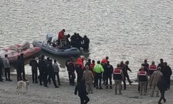 Gürpınar'da otomobilin uçtuğu barajda kaybolan gencin cansız bedeni bulundu