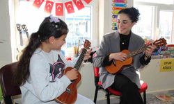 Köy okuluna yürek ısıtan dokunuş