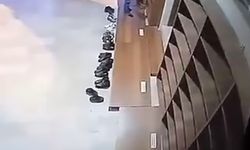Camideki ayakkabı hırsızlığı kameraya yansıdı