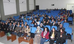 Yeşil Gevaş’ta Şiir Rüzgârı: Program yoğun ilgi gördü