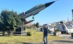 Dünya havacılık tarihine geçen Selçuk Bayraktar'a Sürmeneli hemşehrisinden şarkılı destek