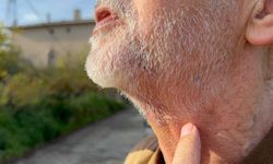 Altın çantasıyla evine girmek isteyen yaşlı adam gasbedildi