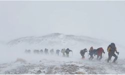 Artos Dağı’nda tipi ve fırtına