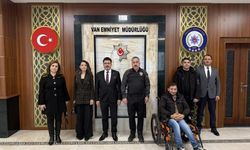 Türkiye Beyazay Derneği Van Şubesinden İl Emniyet Müdürü Mutlu’ya Ziyaret