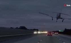 Florida'da uçak, seyir halindeki araca çarptı