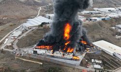 Kimya fabrikasında korkutan yangın!