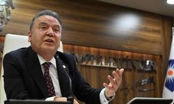 Muhittin Böcek hastaneye kaldırıldı