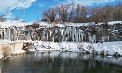 Van’daki Koçköprü Kanyonu’nda buzdan heykeller oluştu