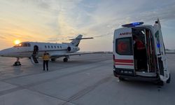 Van'da uçak ambulans bebek hastalar için havalandı