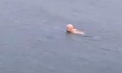 Dondurucu soğukta deniz keyfi