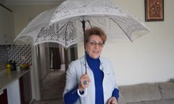 Van’da el emeğiyle yapılan dantel şemsiye ilgi çekti