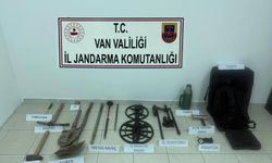 Van’da Kaçak Kazıya Jandarma Baskını: Amik Kalesi Yakınlarında Suçüstü