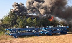 Yolcu treninin üzerine vinç devrildi: 22 ölü, 55 yaralı