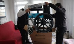 Tuşba’da engelli vatandaşlara tekerlekli sandalye desteği