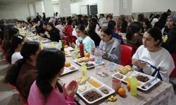 İpekyolu’nda pansiyonlu okullara ortak iftar ve sahur menüsü uygulaması